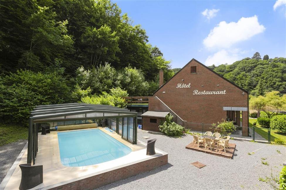 Auberge De La Lesse Celles  Exteriér fotografie