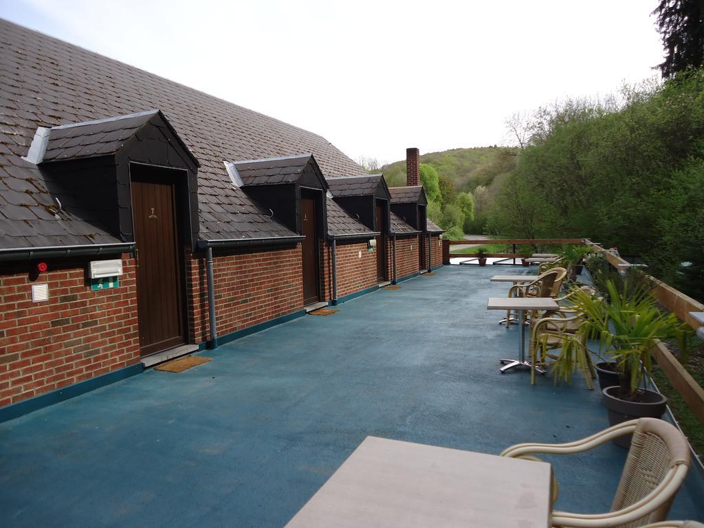Auberge De La Lesse Celles  Exteriér fotografie