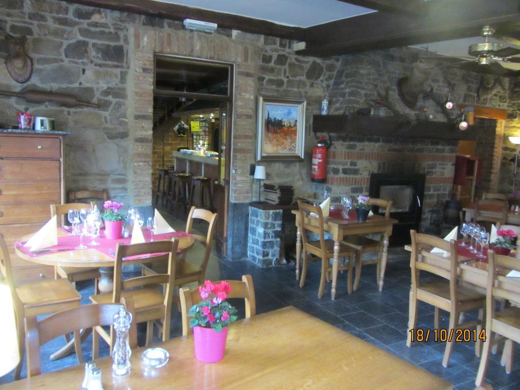 Auberge De La Lesse Celles  Exteriér fotografie
